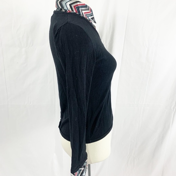 Zacks Black Knit V-Neck Sweater with Chevron Print Collar & Cuffs (S) - Picture 5 of 10